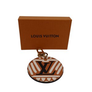 Louis Vuitton Illustre Crafty Taschenschmuck Limitierte Editionen Louis Vuitton 12