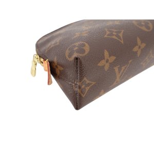Louis Vuitton Cosmetic Pouch PM Monogram Kleinlederwaren Louis Vuitton 22