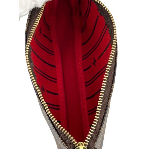 Louis Vuitton Mini Pochette Accessoires Trunks & Bags Handtaschen Louis Vuitton 16