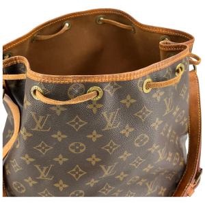 Louis Vuitton Sac Noe Grand Monogram Canvas Carrier bags Louis Vuitton 41