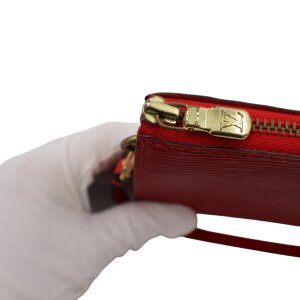 Louis Vuitton Pochette Accessoires Epi Rot Handtaschen Louis Vuitton 24