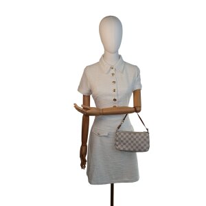 Louis Vuitton Pochette Accessoires Damier Azur Handtaschen Louis Vuitton 20