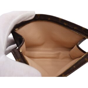 Louis Vuitton Poche Toilette 15 Monogram Canvas Kleinlederwaren Louis Vuitton 18
